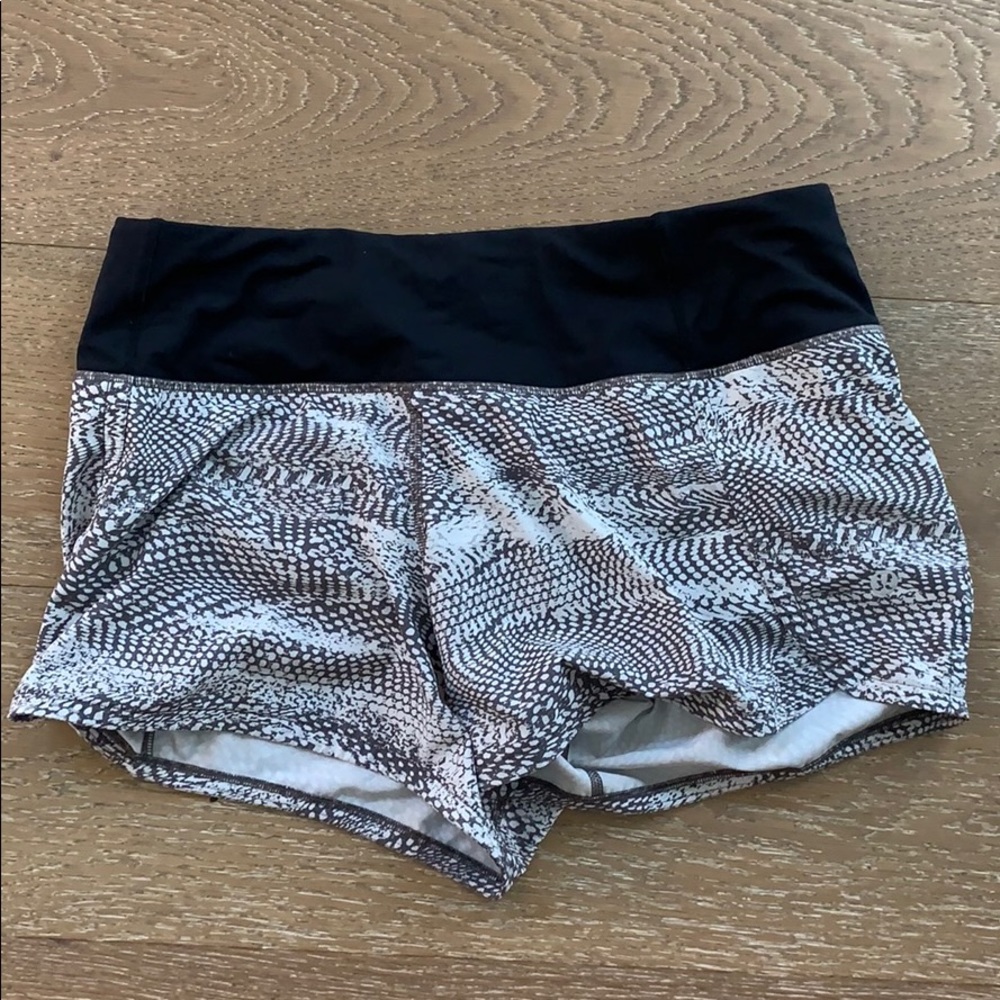 Lululemon shorts 4